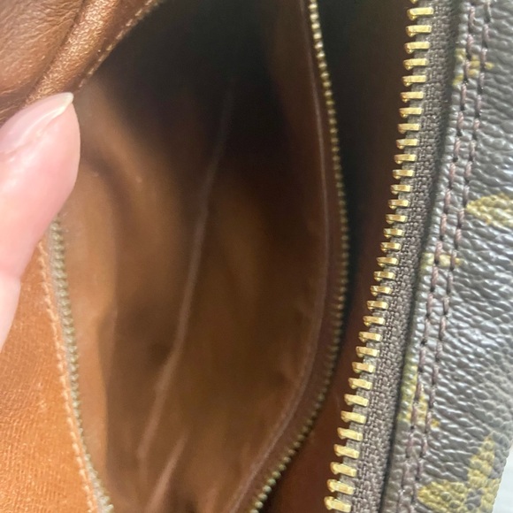 LOUIS VUITTON TROCADERO BAG 23 - Picture 7 of 16